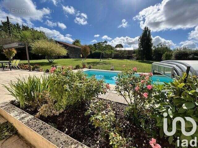 Photo 2 - Maison à LE TALLUD