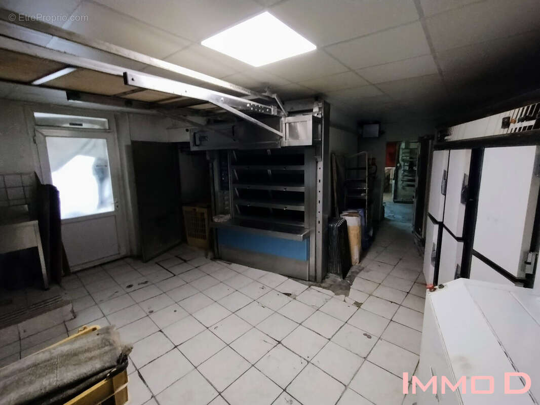 Commerce à DOCELLES