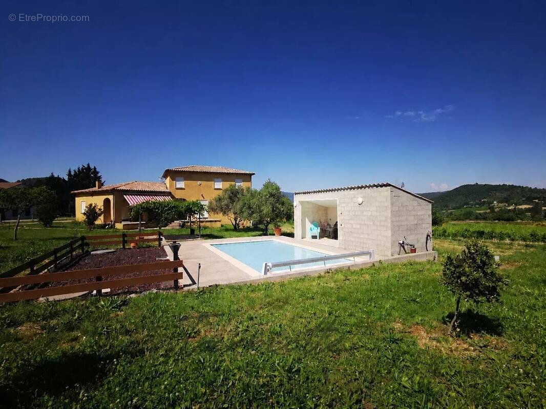Maison à ALBA-LA-ROMAINE