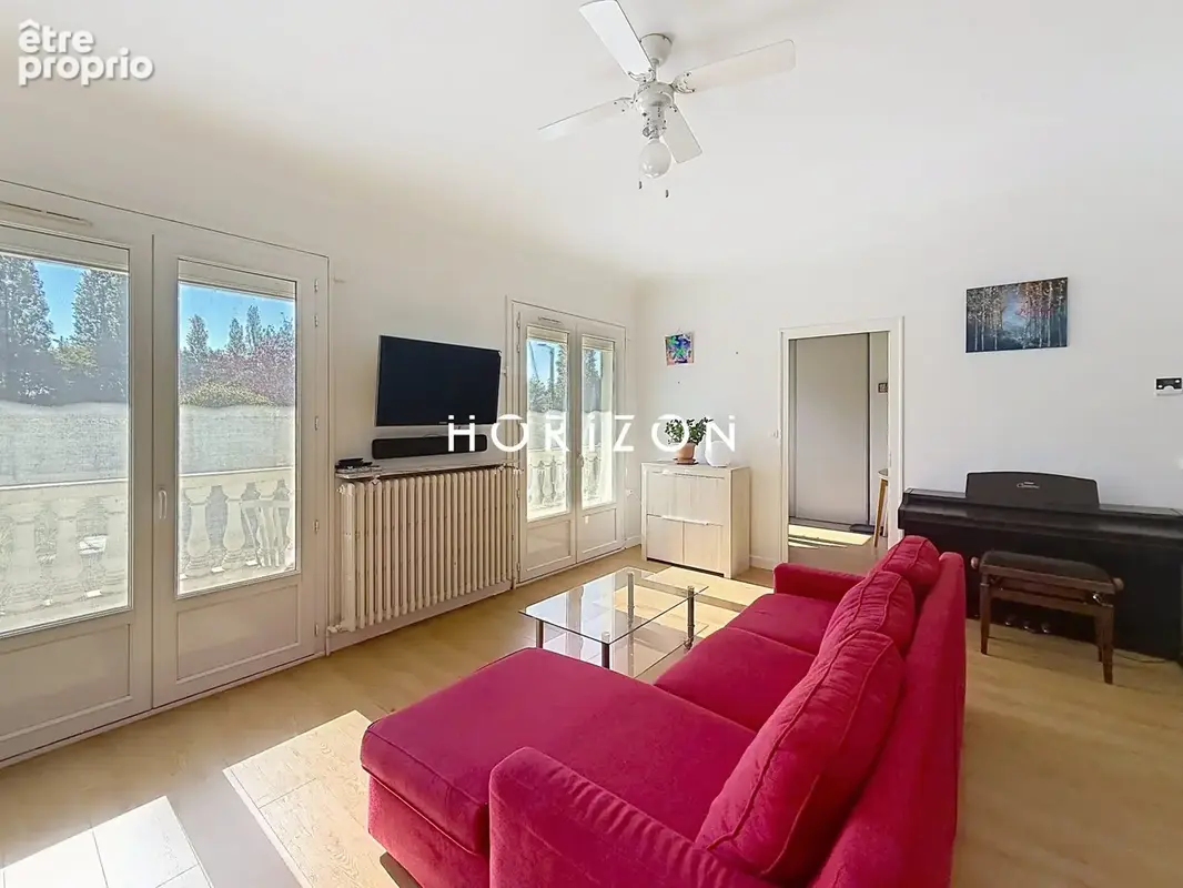 Maison 5 pièces 175 m² à vendre à Beauregard (01480) - photo 5