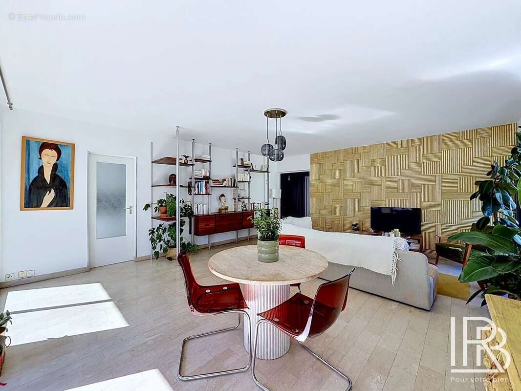 Appartement à MARSEILLE-7E