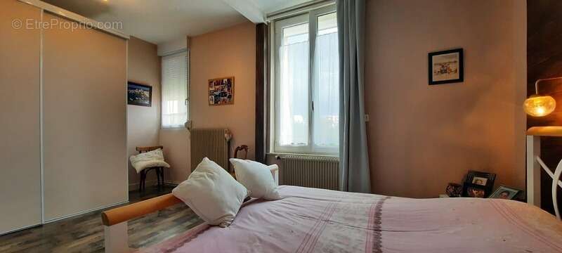 Maison à SAINT-QUENTIN