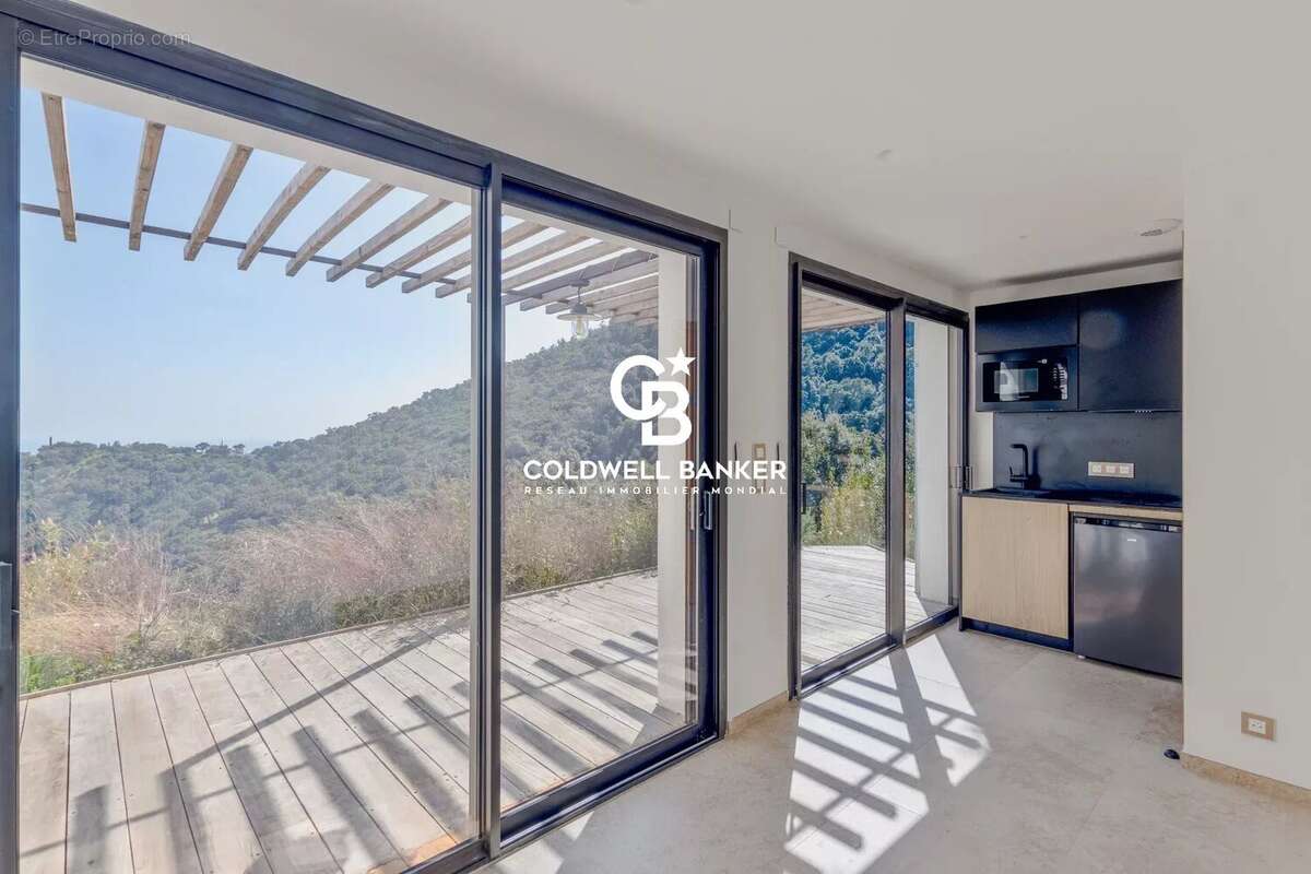 Maison à CAVALAIRE-SUR-MER