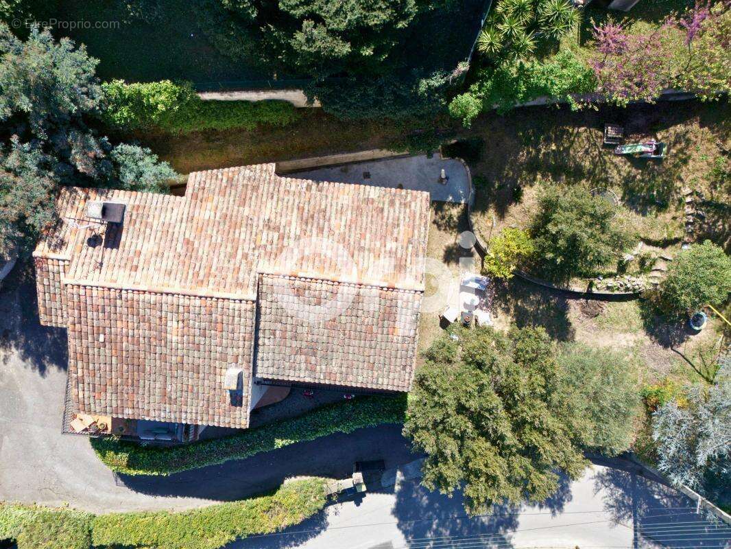 Maison à MANDELIEU-LA-NAPOULE