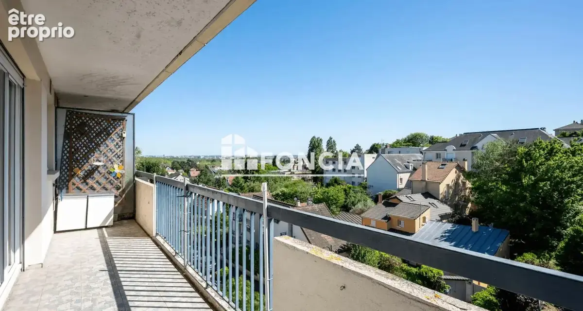 Photo Appartement à Le Plessis-Robinson au prix de 235 000€