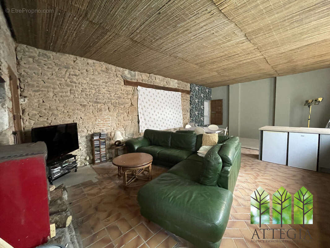 Maison à CHATELUS-MALVALEIX