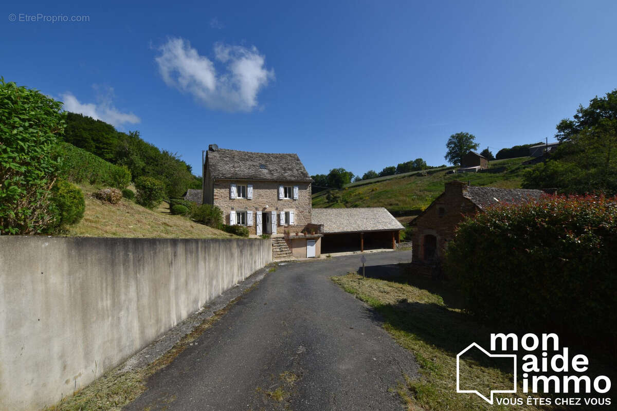 Maison à QUINS
