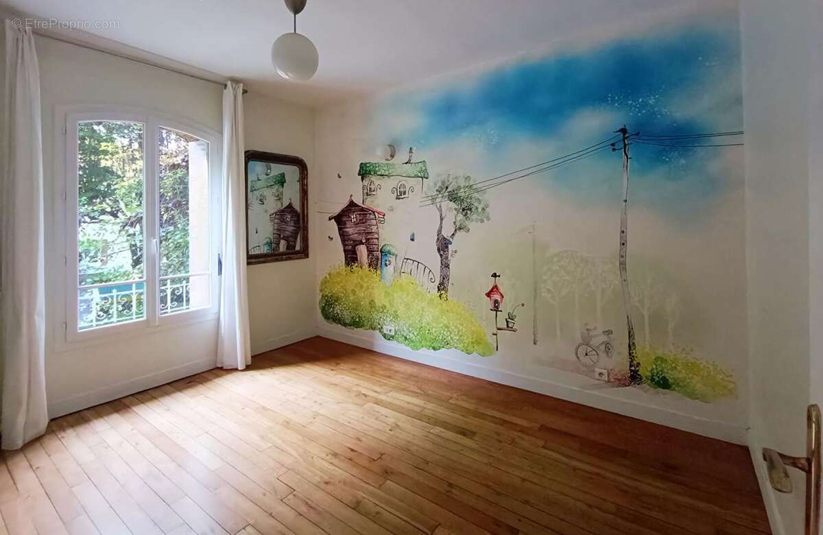 Maison à LE PERREUX-SUR-MARNE