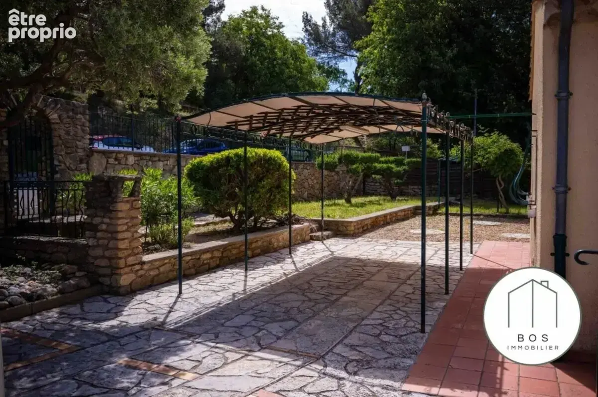 Villa avec piscine et garage - photo 10
