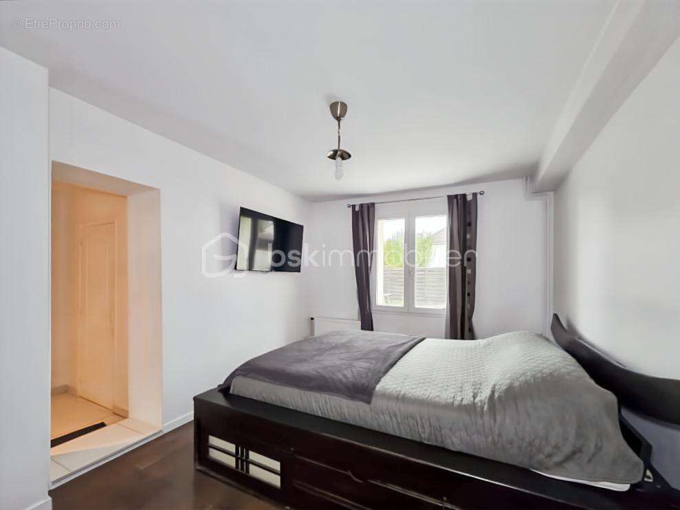 Maison à GOUSSAINVILLE