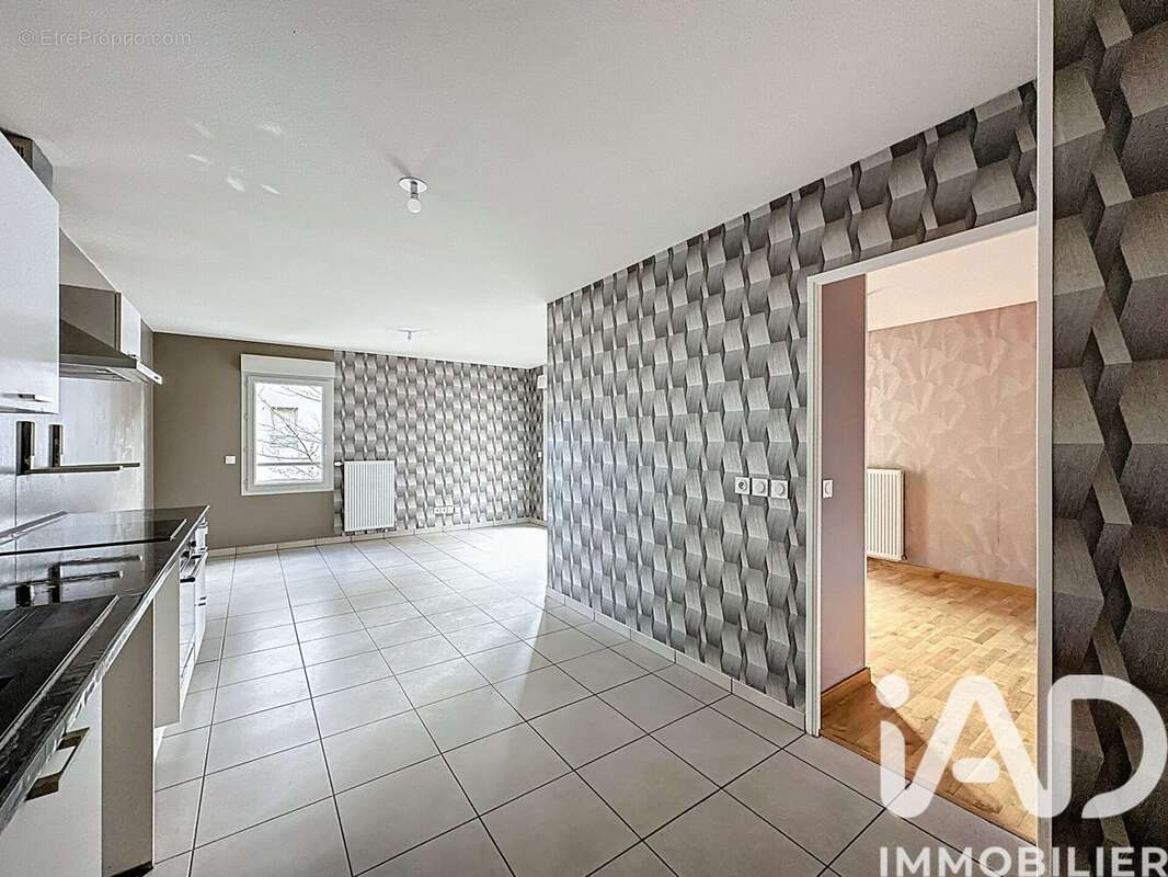 Photo 9 - Appartement à PIERRE-BENITE