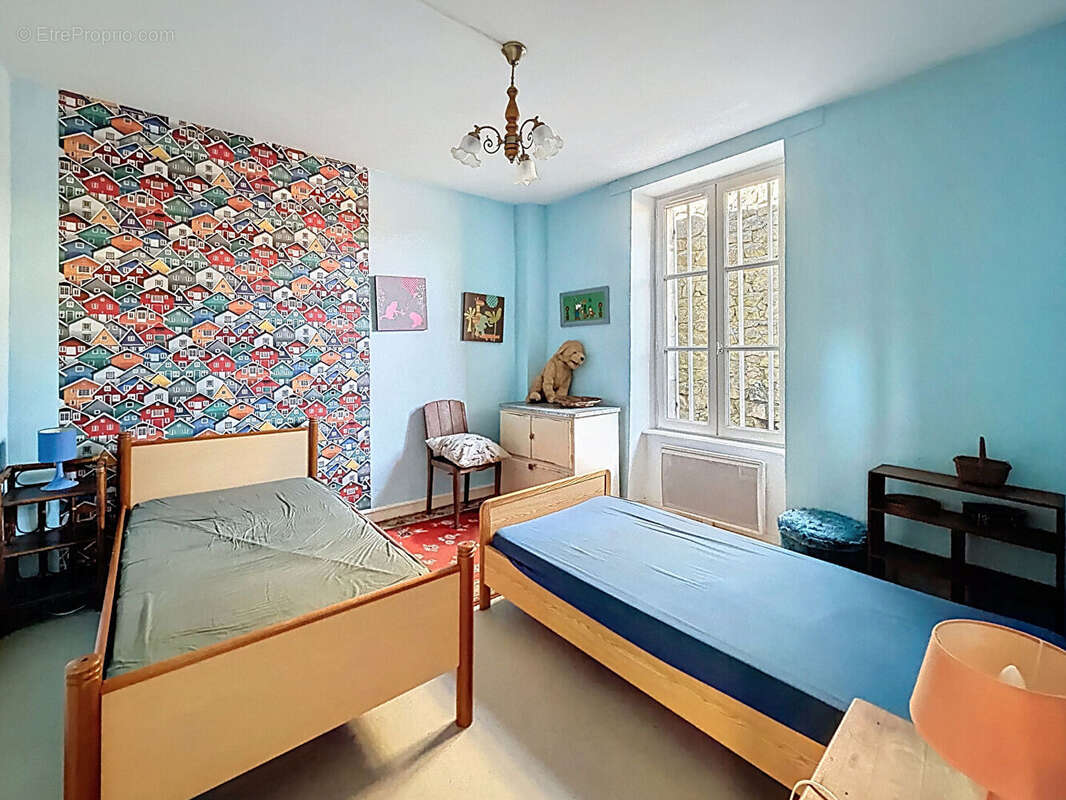 Appartement à COMPREIGNAC