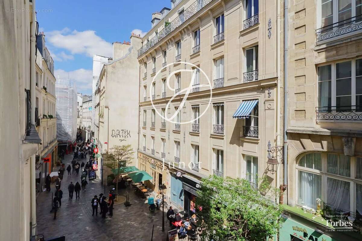Appartement à PARIS-4E