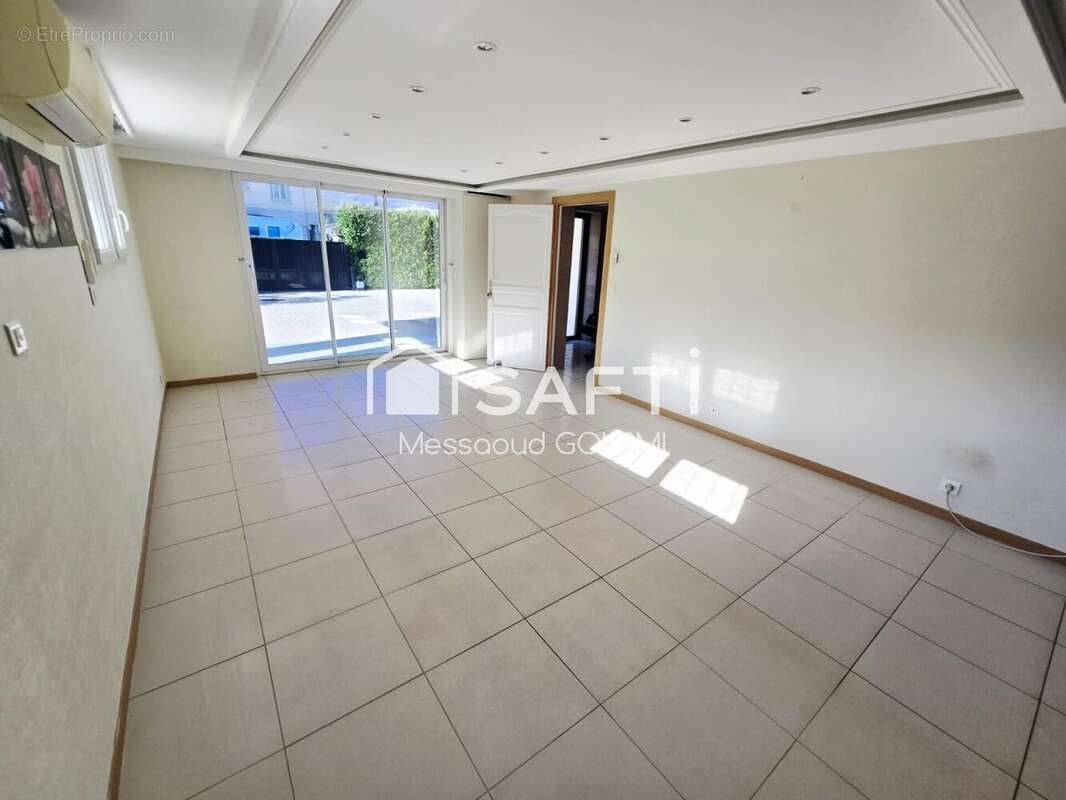 Photo 7 - Maison à ECHIROLLES