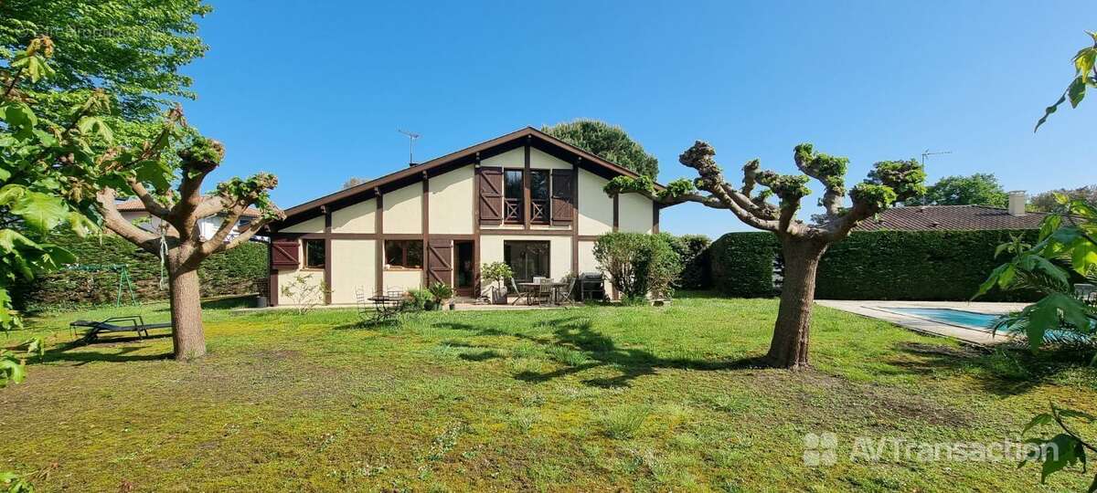 Maison 128 m² à Tosse  - photo 16