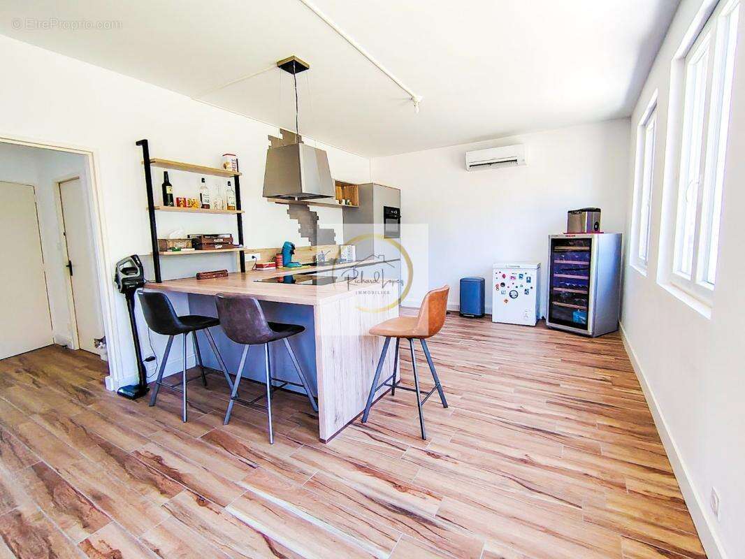 Maison 107 m² à Saint-Vallier  - photo 2