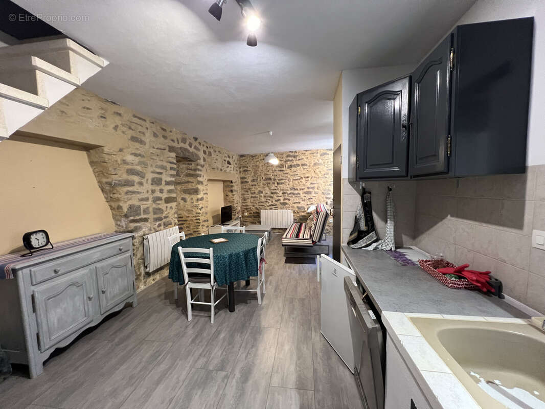 Maison à LAURE-MINERVOIS
