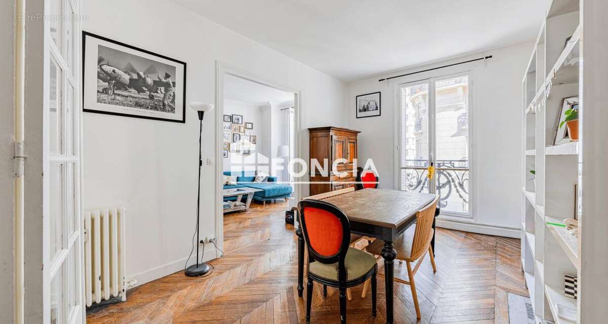 Appartement à PARIS-15E