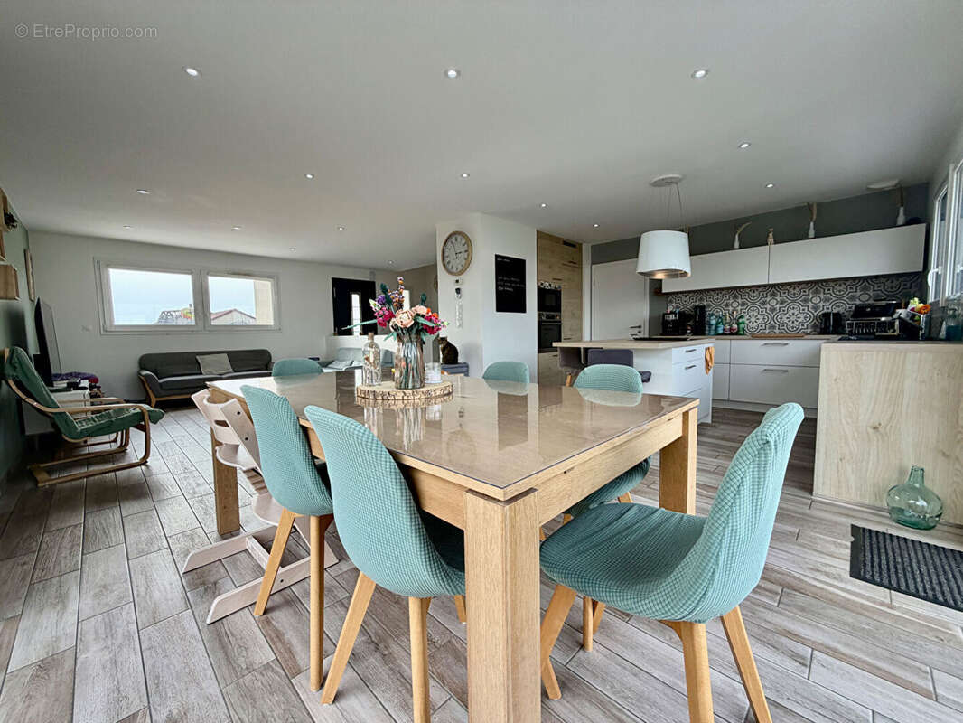 Maison à BERG-SUR-MOSELLE