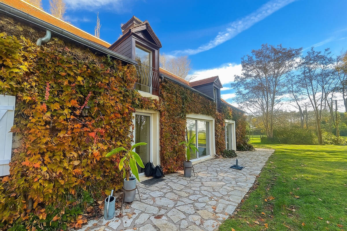 Maison à ARTANNES-SUR-INDRE