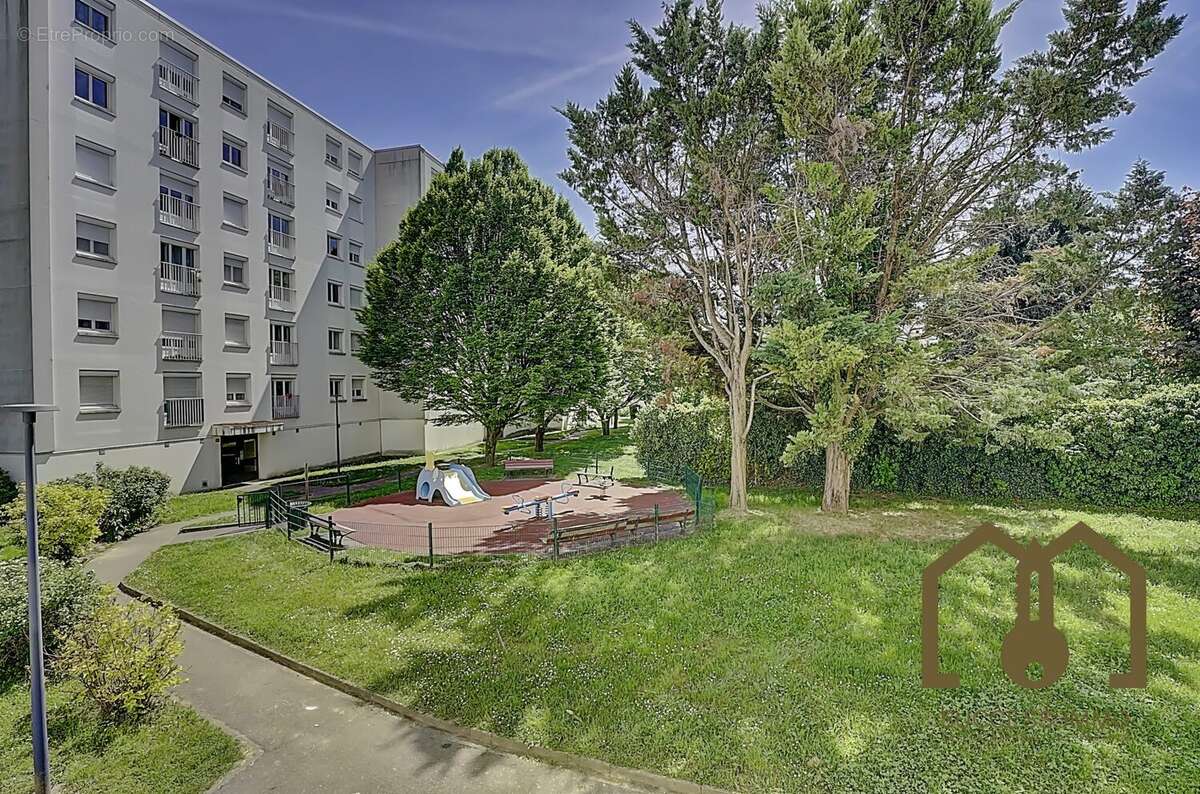 Appartement à VAULX-EN-VELIN