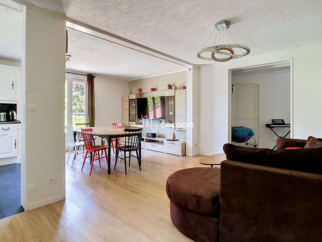 Maison - 7 pièces - 218 m² - photo 10