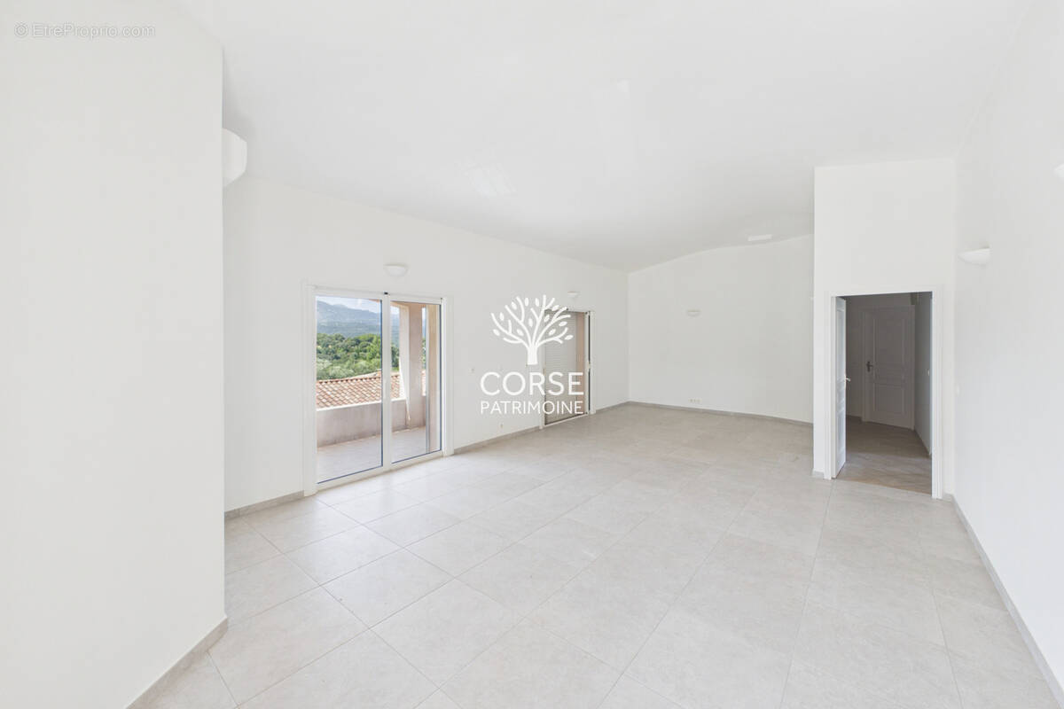 Appartement à PORTO-VECCHIO