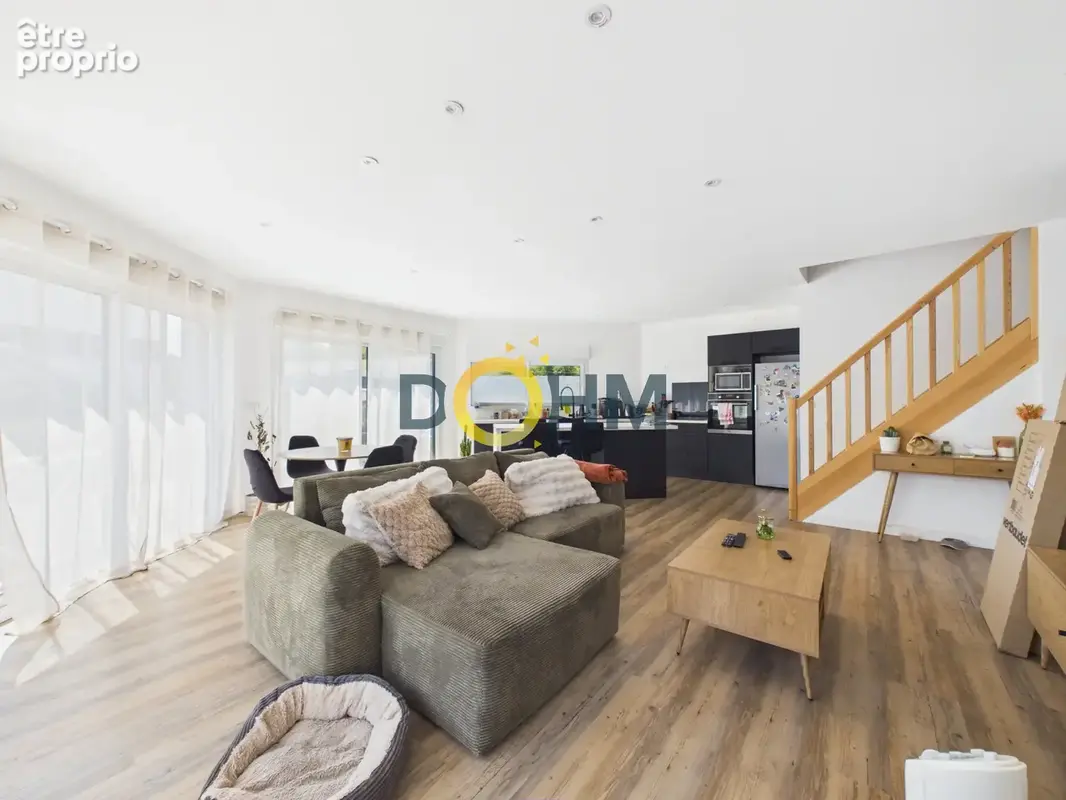 À vendre sur la commune de Fay-la-Triouleyre, belle maison  t5 d’environ 130 m2 récemment rénovée - photo 6