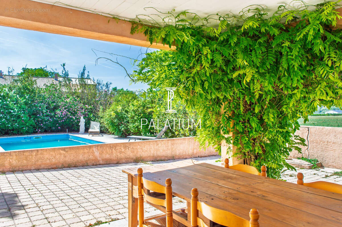 Maison 125 m² à Volonne  - photo 4