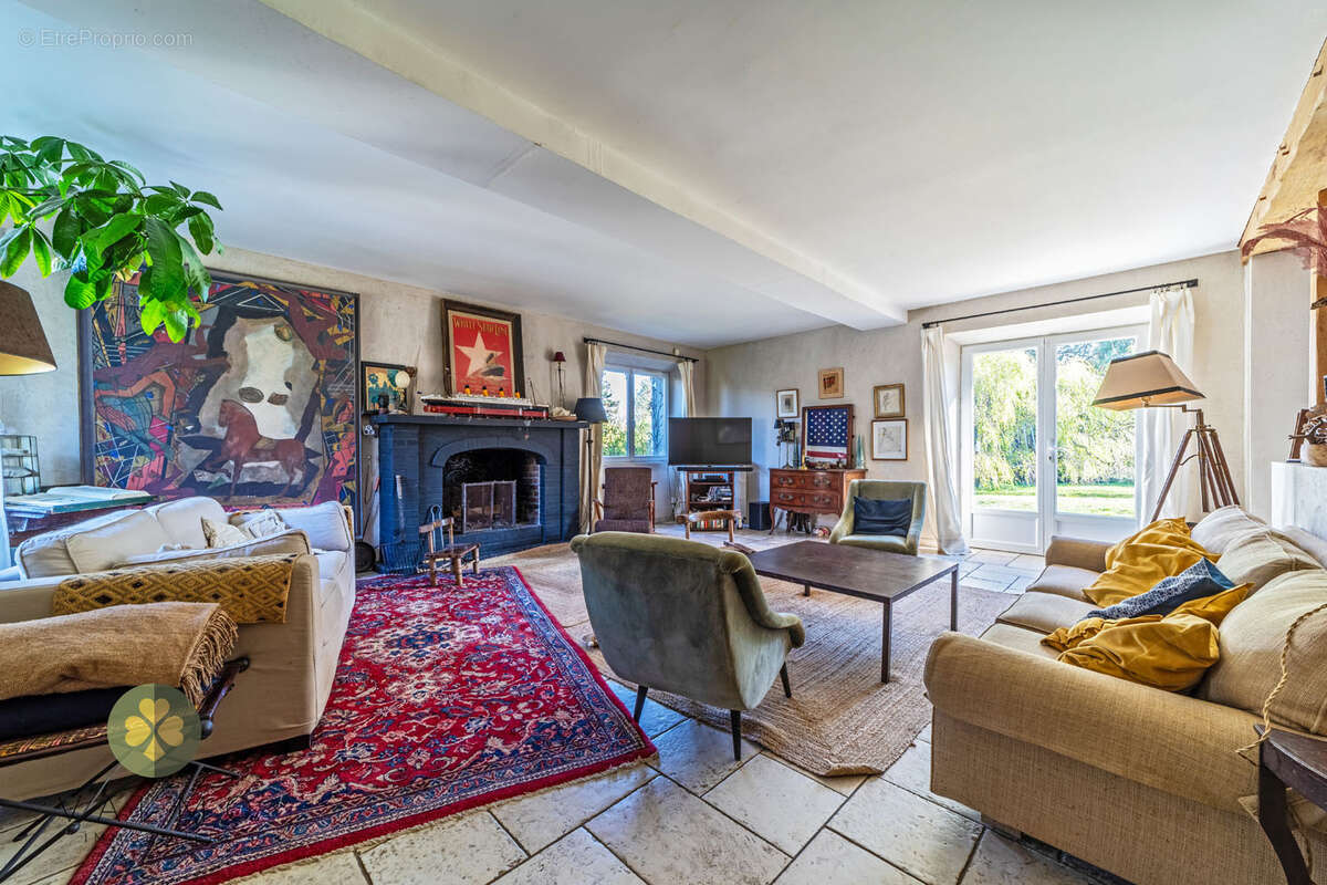 Maison à MONTFORT-L'AMAURY