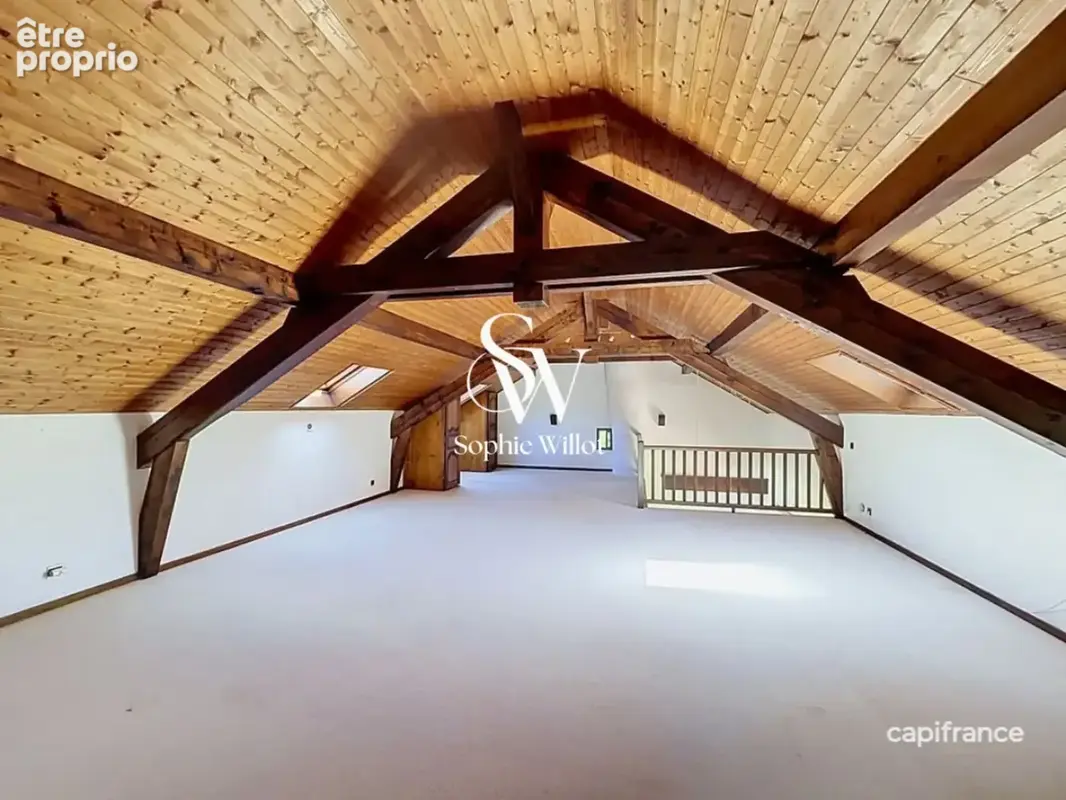 Maison de Famille à vendre 7 pièces - 200 m2 hab. (245 utiles) - plus de 2000m2 terrain prox. Lac - proche de ANNECY (74) - photo 23
