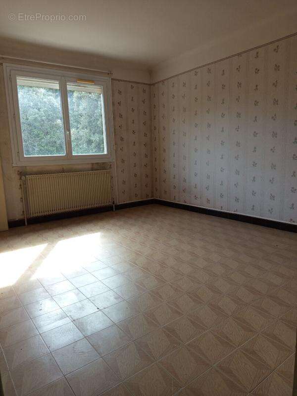 Maison à MONTSEGUR-SUR-LAUZON