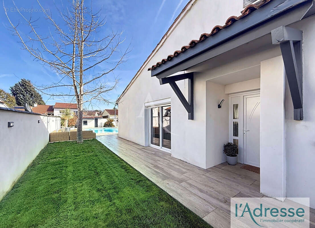 Maison à CASTELGINEST