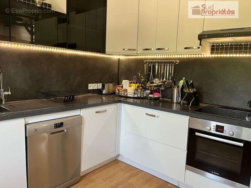 Maison 148 m² à Saint-Loup-Cammas  - photo 5