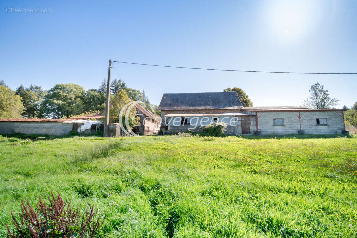 Maison à SAINT-PRIEST-LIGOURE