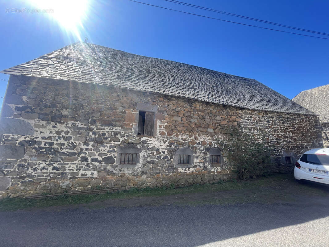 Maison à PERPEZAT