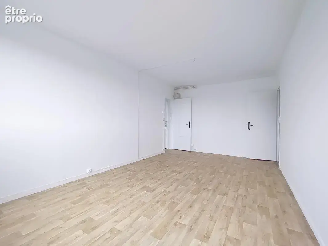 Appartement T5 84m² - Beauvais - 460.3.4.404 - photo 2
