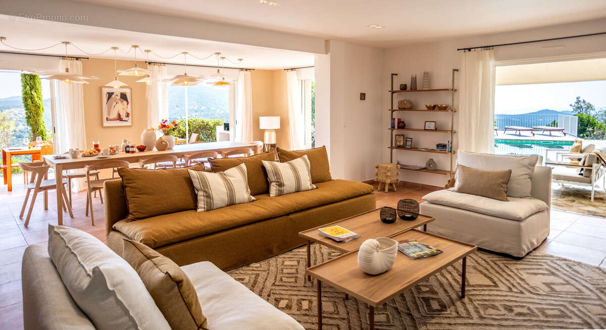 Maison à LA LONDE-LES-MAURES