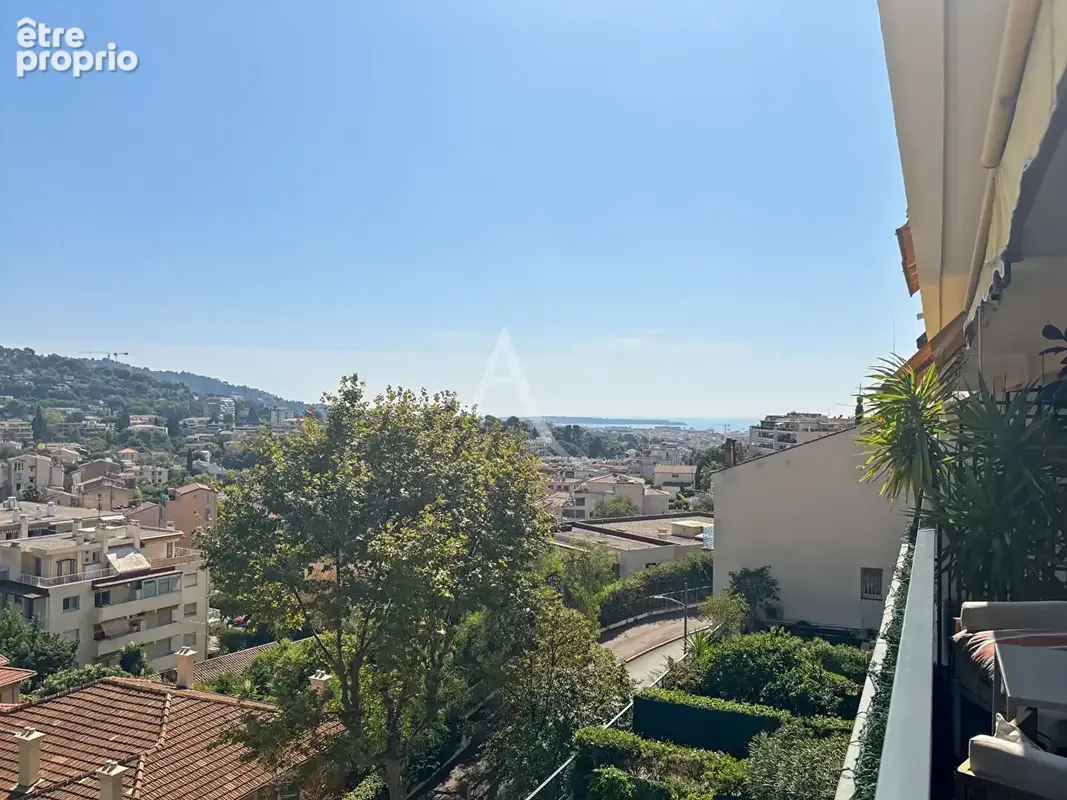 **Le Cannet Mairie ** Superbe 2/3 pièces avec terrasse vue mer** 83m² + box - photo 14