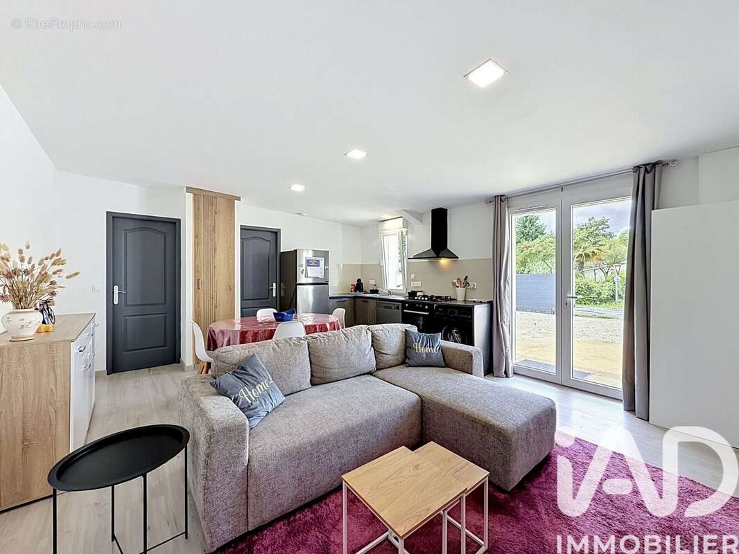 Maison 114 m² à Clam  - photo 2