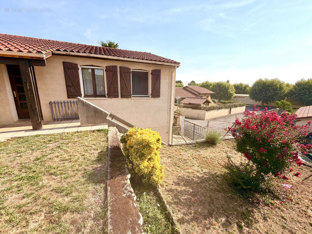 Maison familiale avec grand sous-sol   Juillan - photo 18
