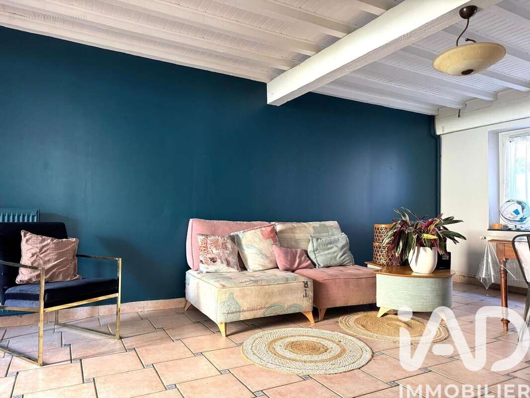 Photo 3 - Maison à GREZIEU-LA-VARENNE