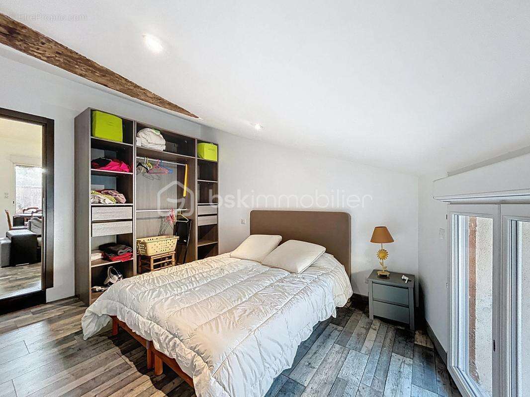 Maison à SAINT-JEAN-DE-BLAIGNAC