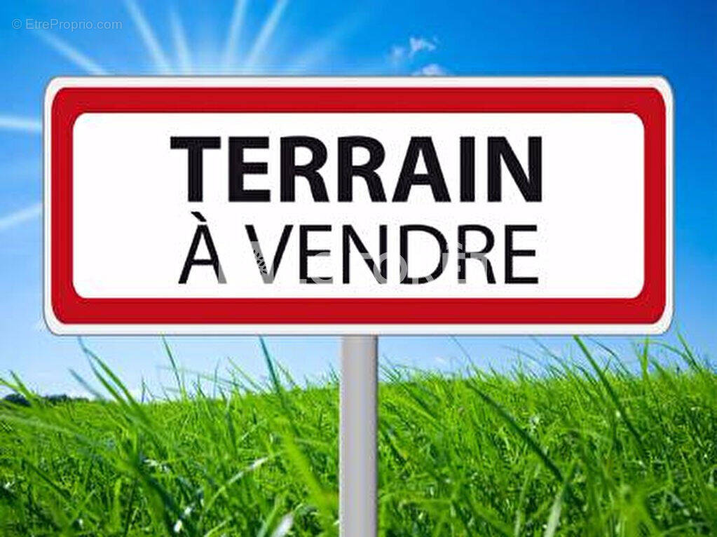 Terrain à SAINT-VINCENT-DE-PAUL