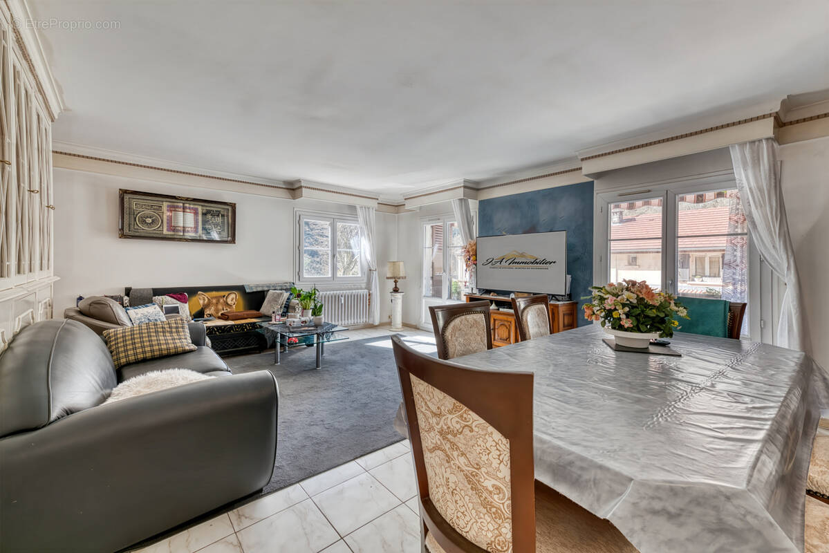Appartement à SAINT-SAUVEUR-SUR-TINEE