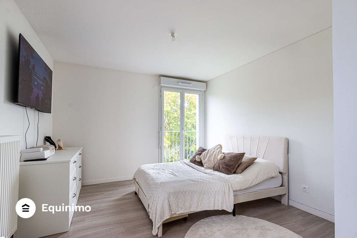 Appartement à LE BLANC-MESNIL