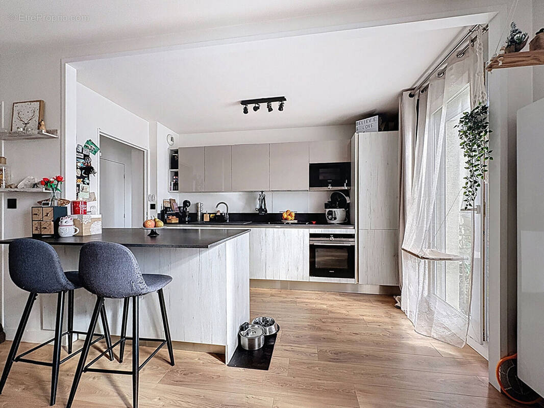 Appartement à ROSNY-SUR-SEINE