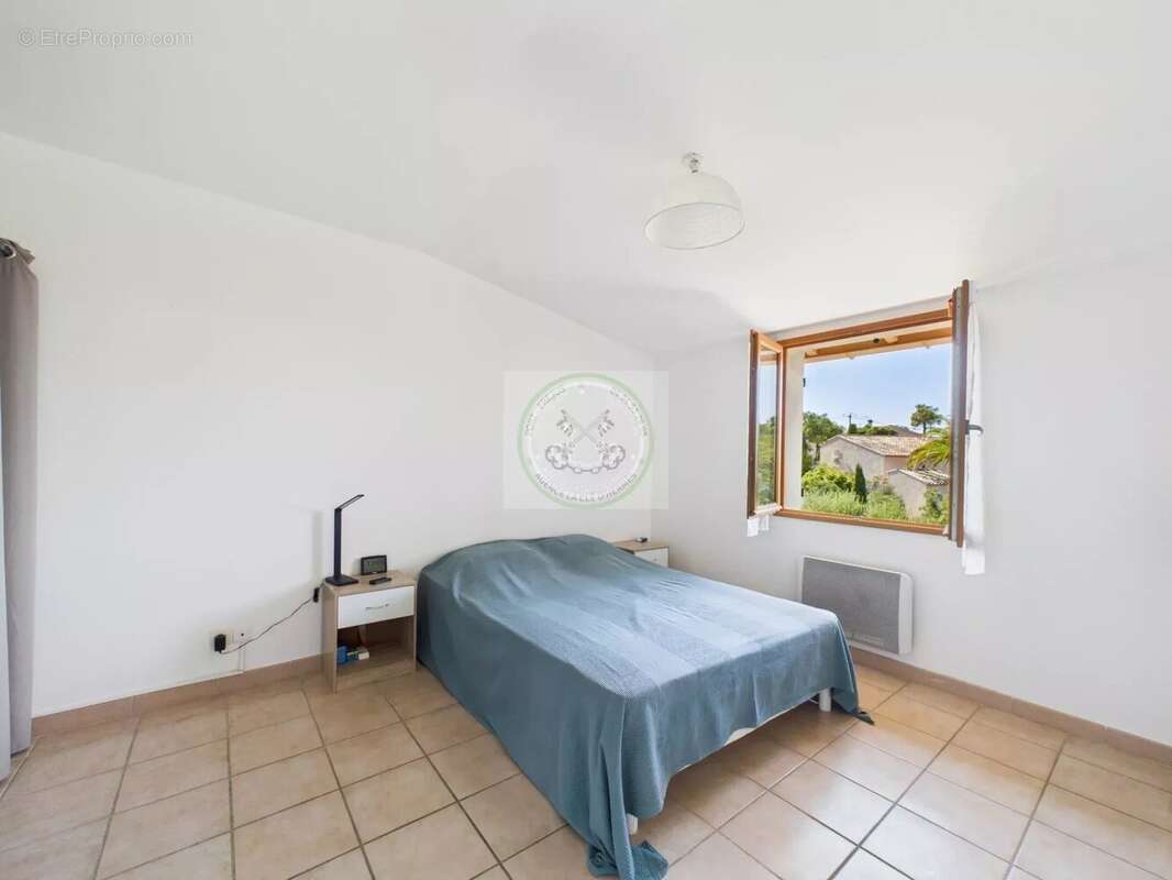 À vendre - villa  4 pièces - domaine du  capitou - photo 7