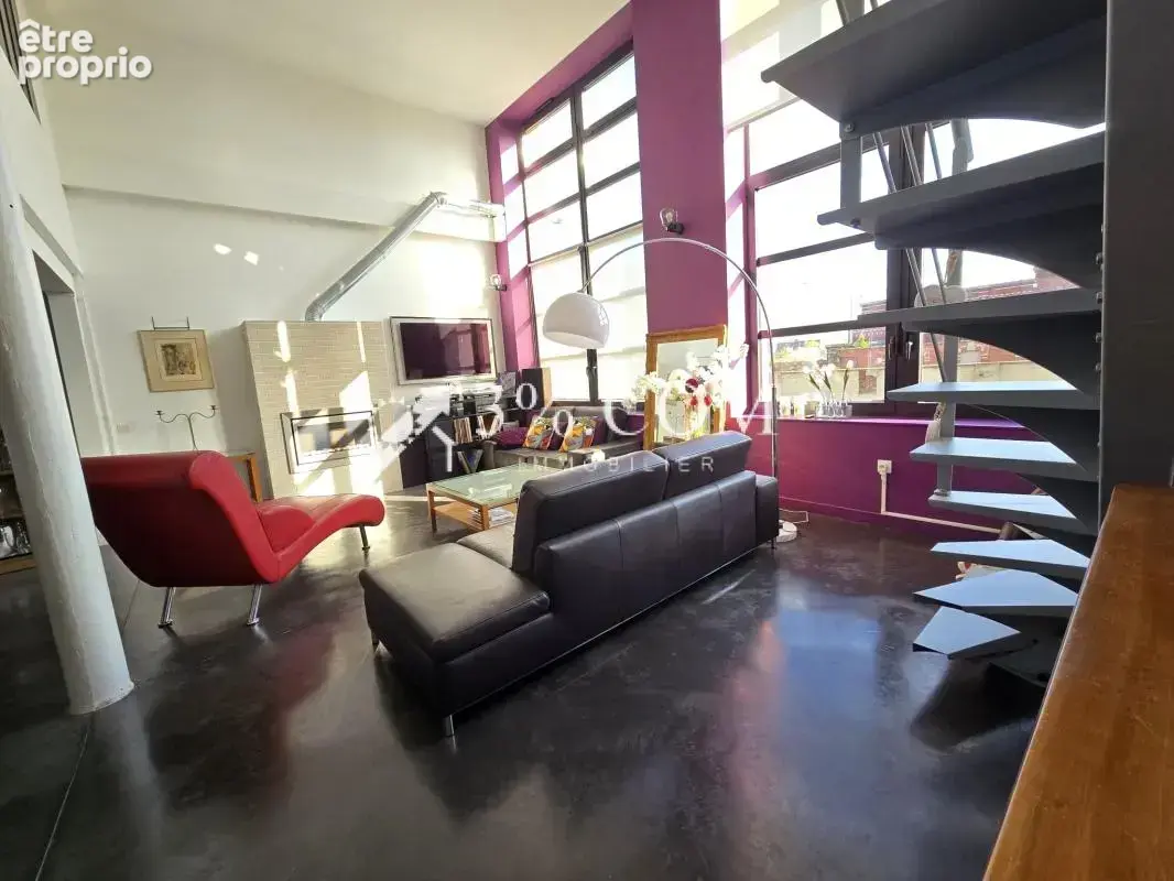 Loft de 145 m2 avec 3 Ch + place de parking - photo 2