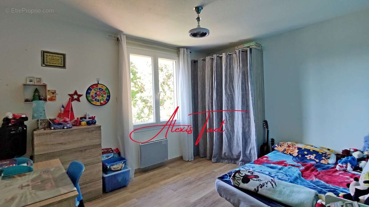 Maison à AMBARES-ET-LAGRAVE